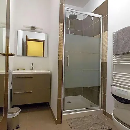 Hotel Maenat